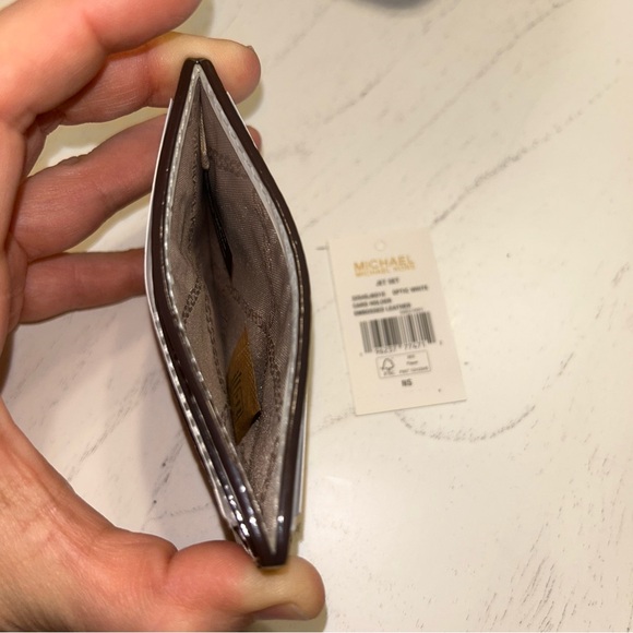 Brand New White Michael Kors Wallet - Picture 3 of 3